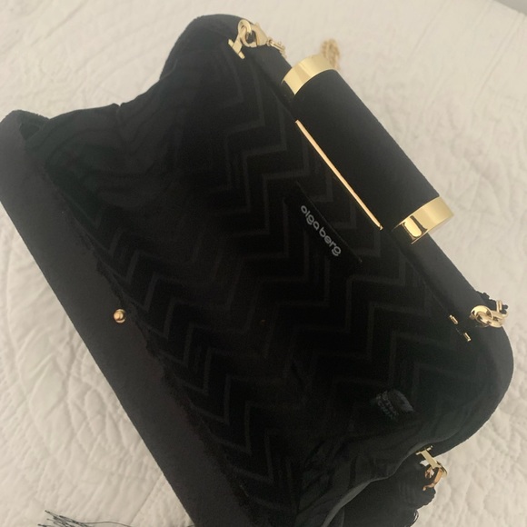 Black Velvet Olga Berg Gold Hardware Clutch - Brand New - Picture 6 of 7